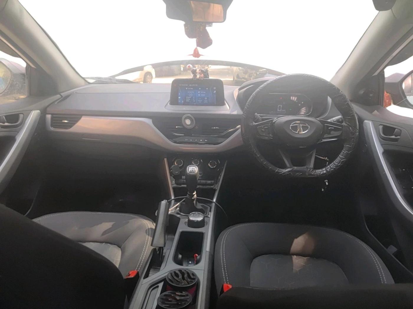 2022 Tata NEXON XM PLUS SUNROOF PETROL, Petrol, Manual, 19,912 km, interior