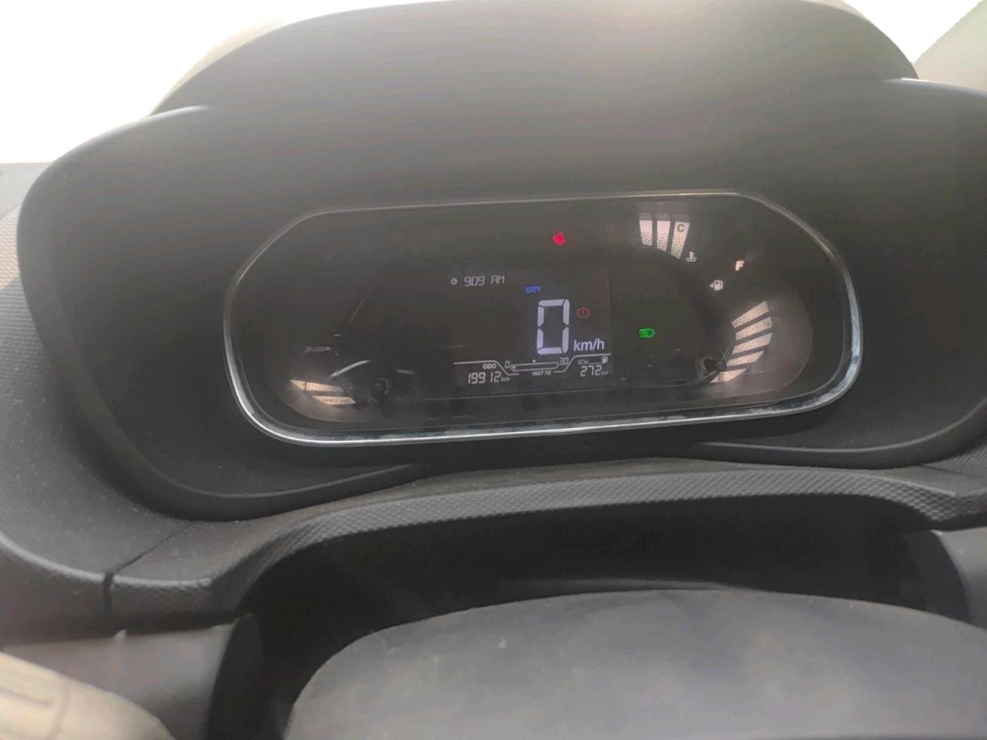 2022 Tata NEXON XM PLUS SUNROOF PETROL, Petrol, Manual, 19,912 km, interior