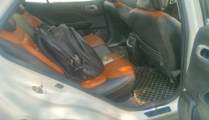 2022 Hyundai VENUE S+ 1.2, Petrol, Manual, 47,013 km, interior