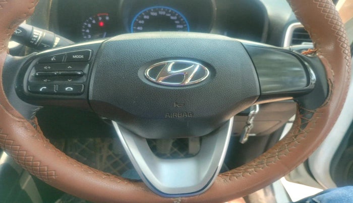 2022 Hyundai VENUE S+ 1.2, Petrol, Manual, 47,013 km, interior