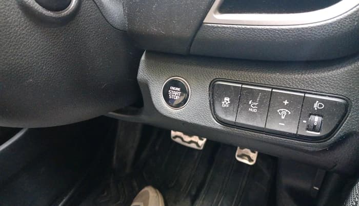 2020 KIA SELTOS GTX PLUS AT 1.5 DIESEL, Diesel, Automatic, 68,336 km, interior