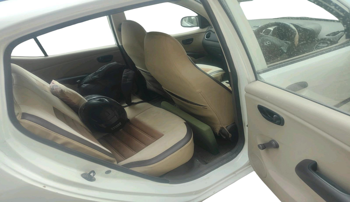 2011 Hyundai i10 ERA 1.1, CNG, Manual, 63,106 km, interior