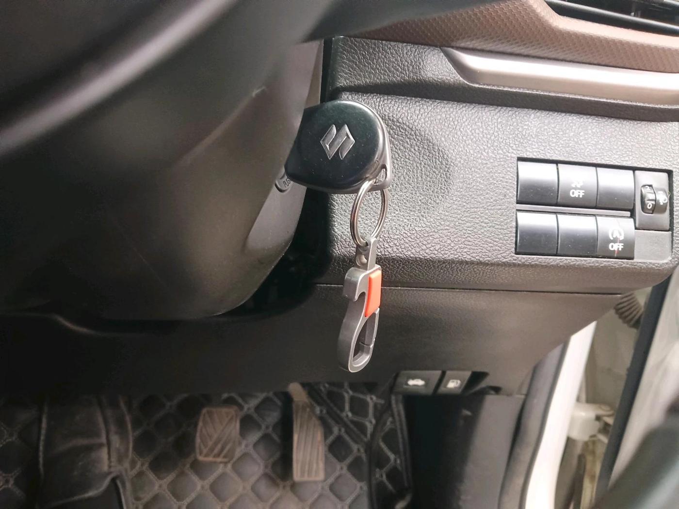 2023 Maruti BREZZA LXI SMART HYBRID, Petrol, Manual, 45,734 km, interior