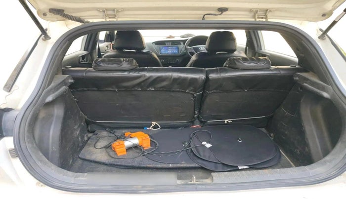 2016 Hyundai i20 Active 1.4 SX, Diesel, Manual, 1,16,220 km, exterior