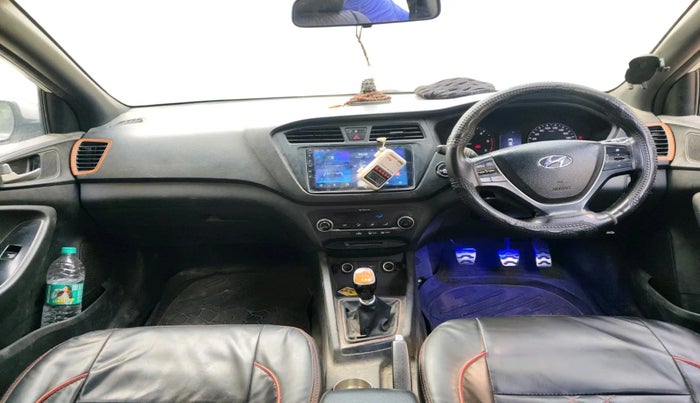 2016 Hyundai i20 Active 1.4 SX, Diesel, Manual, 1,16,220 km, interior