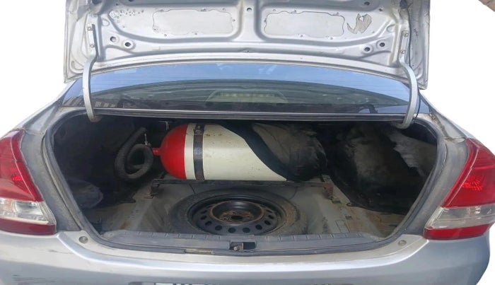 2011 Toyota Etios VX, CNG, Manual, 1,81,692 km, exterior