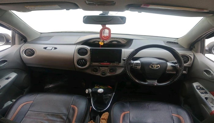 2011 Toyota Etios VX, CNG, Manual, 1,81,692 km, interior