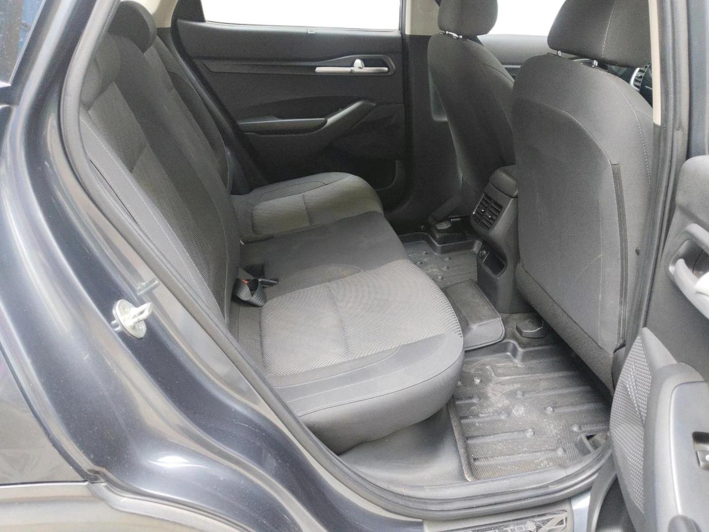 2022 KIA SELTOS HTK PLUS 1.5, Petrol, Manual, 30,134 km, interior