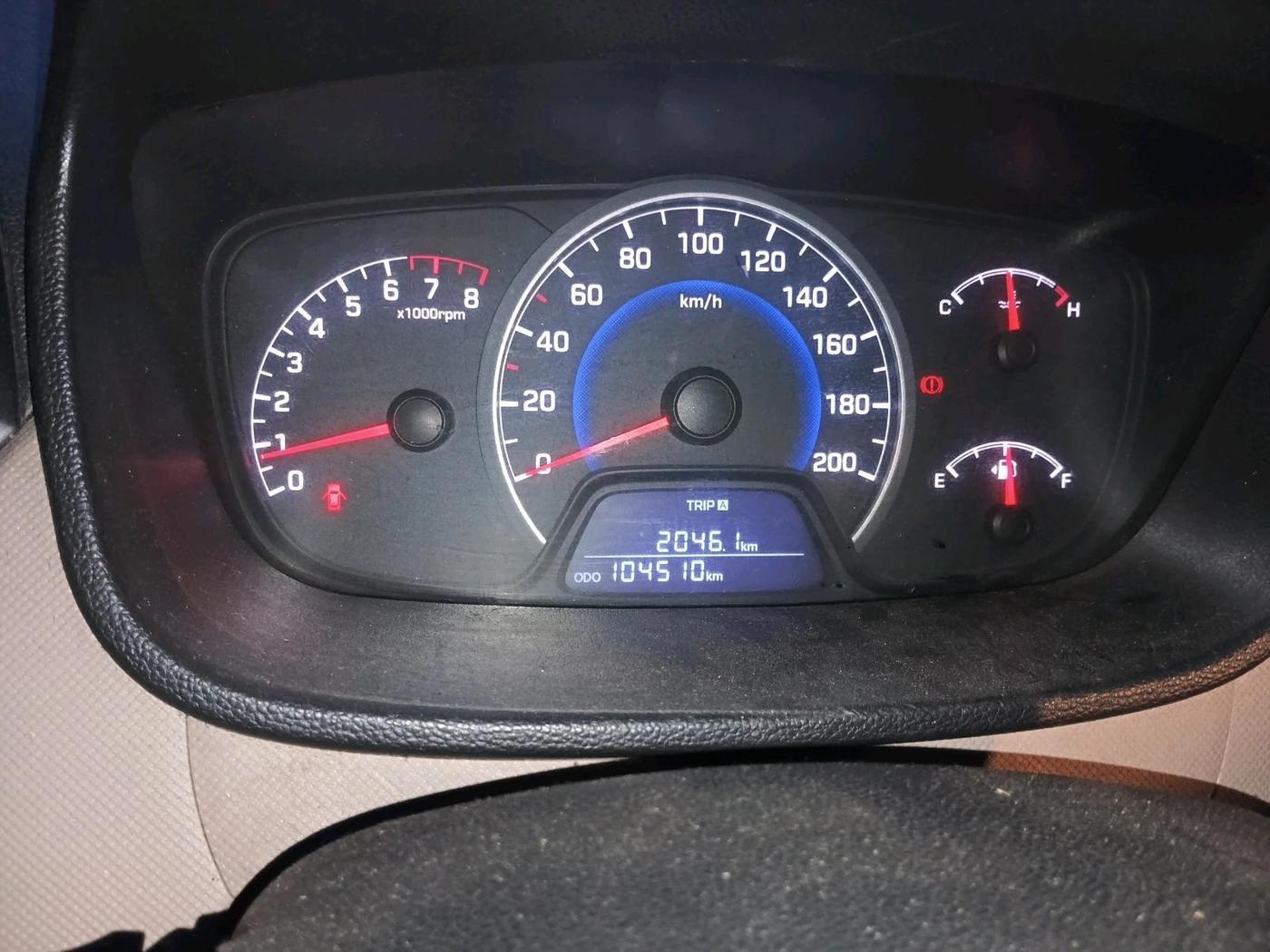 2014 Hyundai Grand i10 MAGNA 1.2 KAPPA VTVT, Petrol, Manual, 1,04,510 km, interior