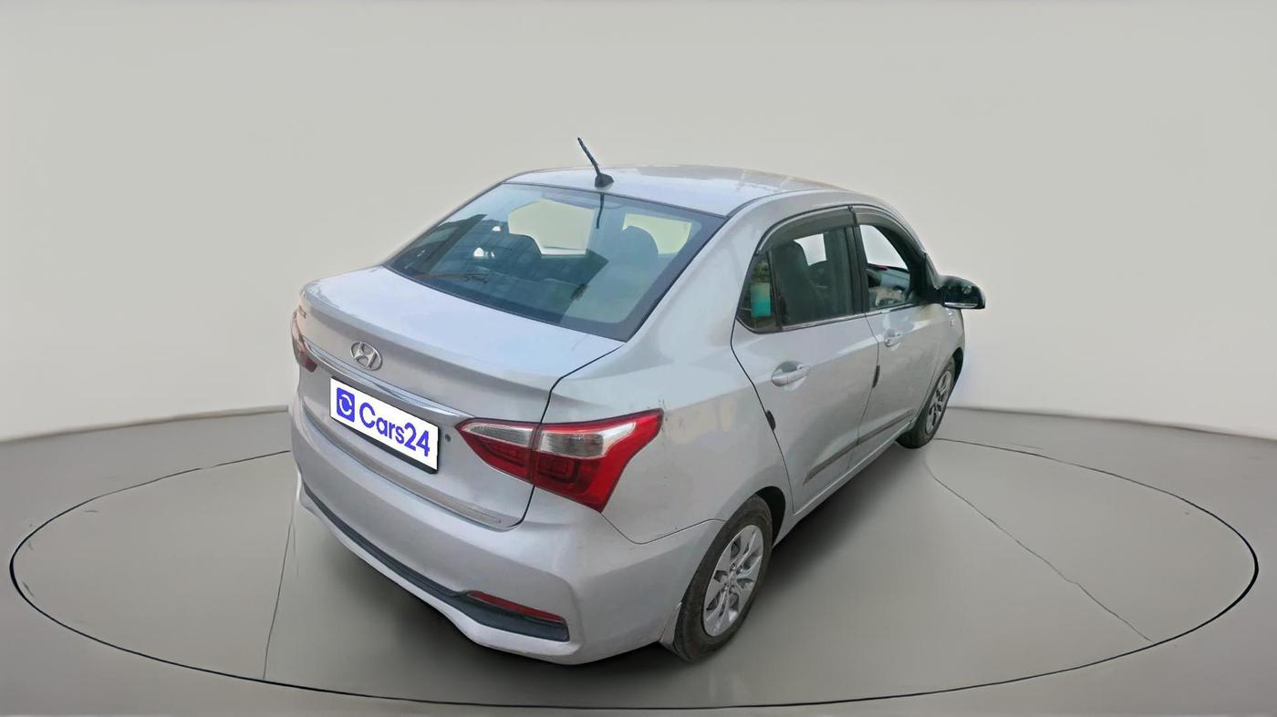 2018 Hyundai Xcent E+, CNG, Manual, 1,64,891 km, exterior