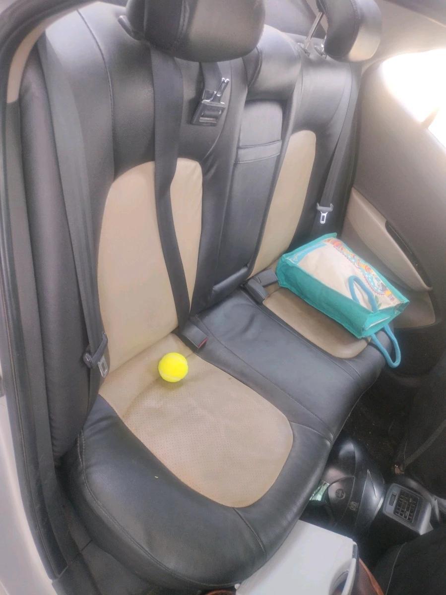 2018 Hyundai Xcent E+, CNG, Manual, 1,64,891 km, interior