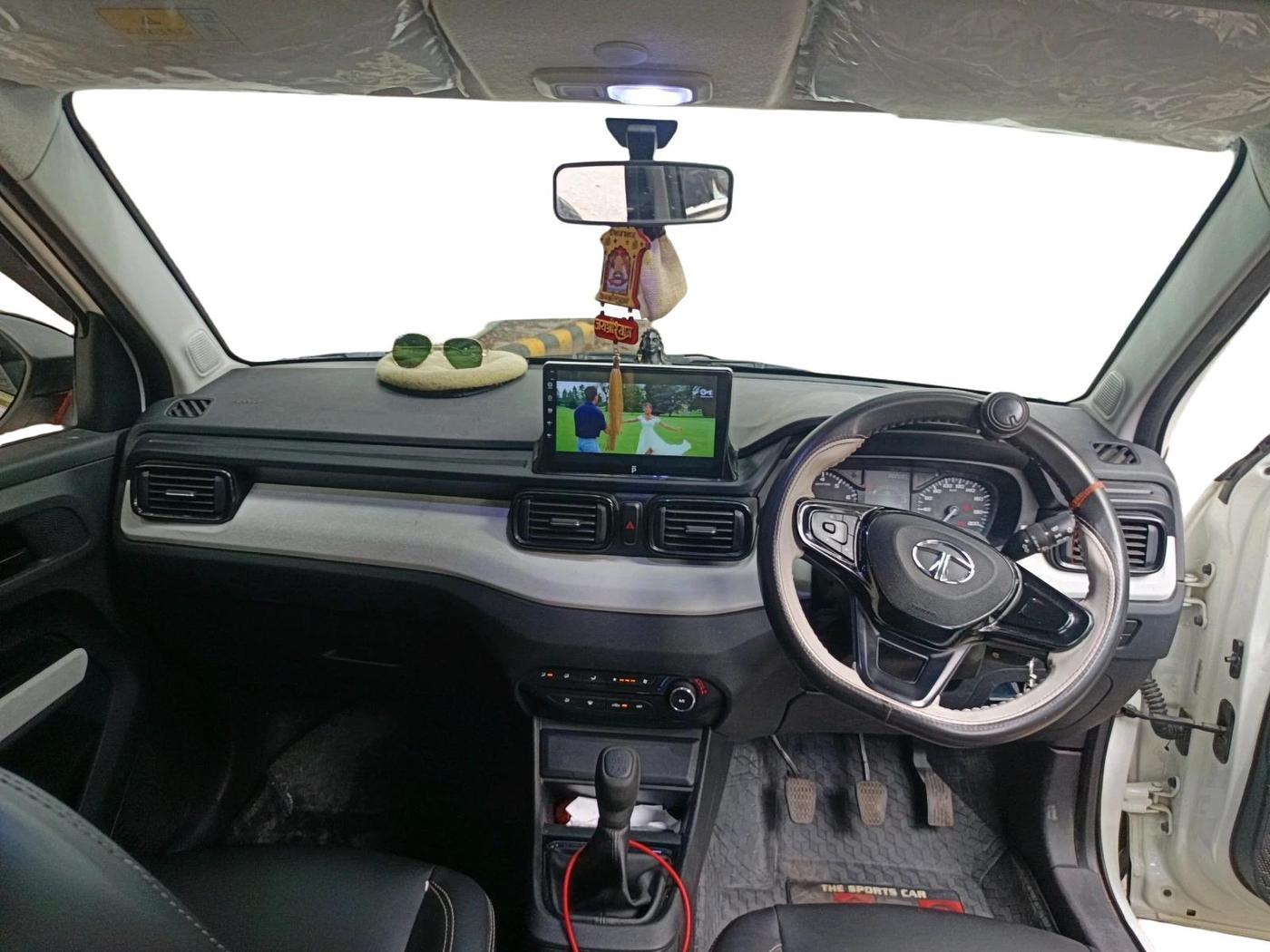 2023 Tata PUNCH PURE MT, Petrol, Manual, 34,389 km, interior