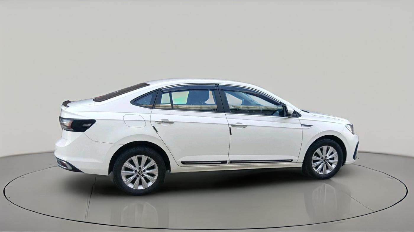 2024 Volkswagen VIRTUS HIGHLINE TSI 1.0 MT, Petrol, Manual, 27,154 km, exterior