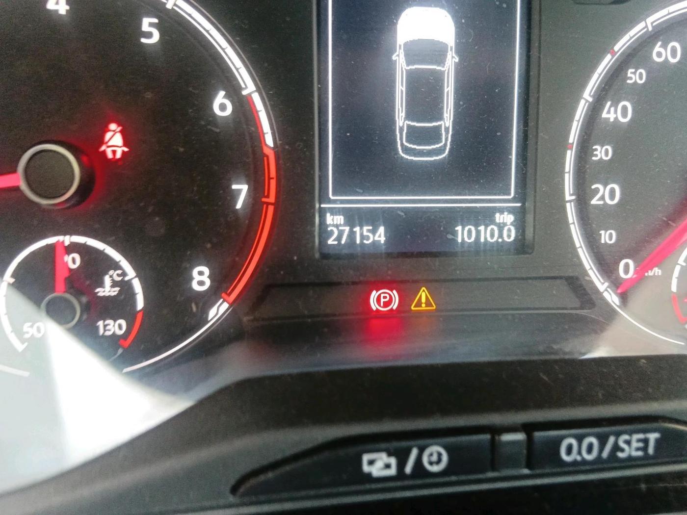 2024 Volkswagen VIRTUS HIGHLINE TSI 1.0 MT, Petrol, Manual, 27,154 km, interior