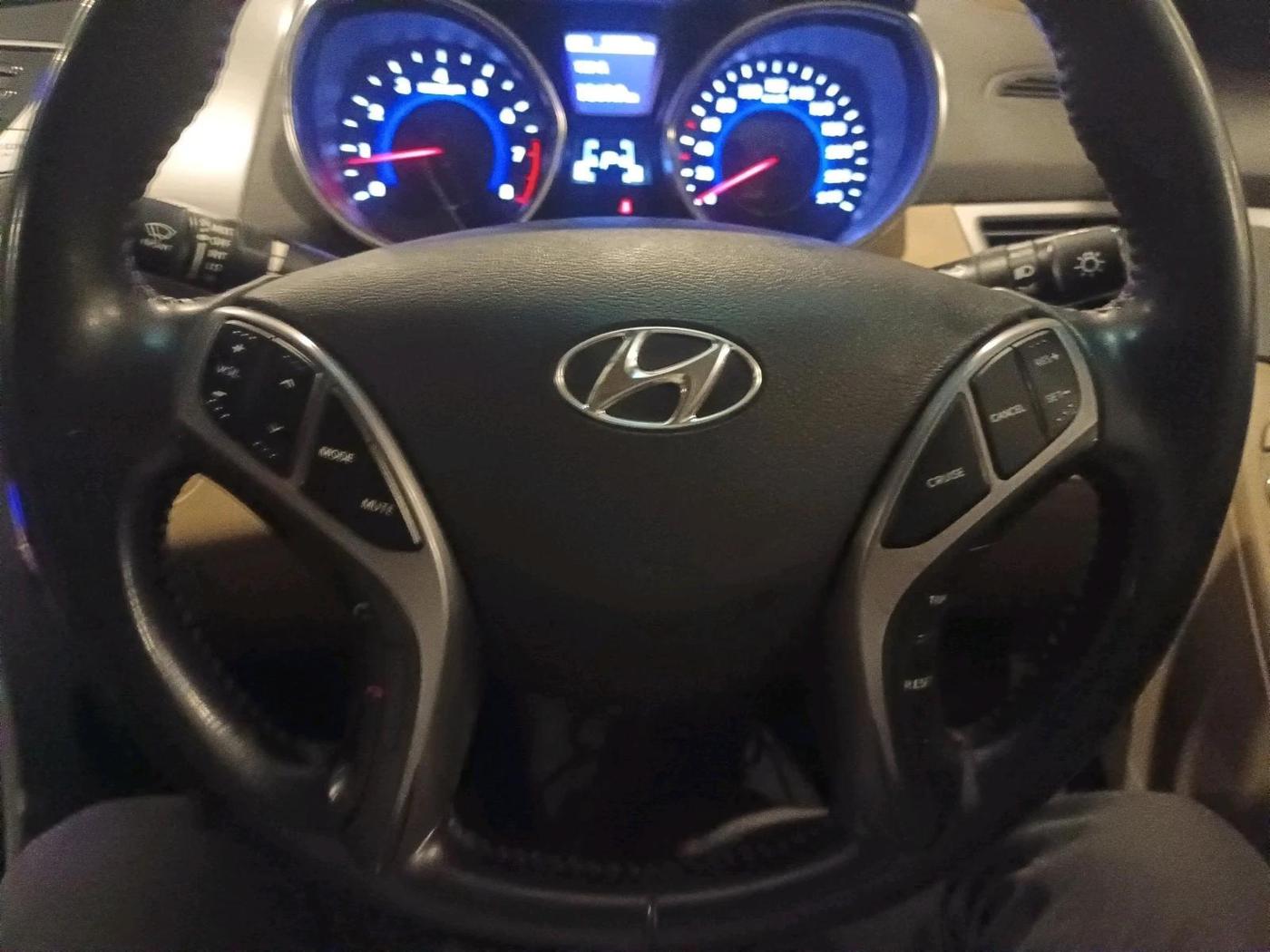 2013 Hyundai New Elantra 1.8 SX AT VTVT, Petrol, Automatic, 35,258 km, interior