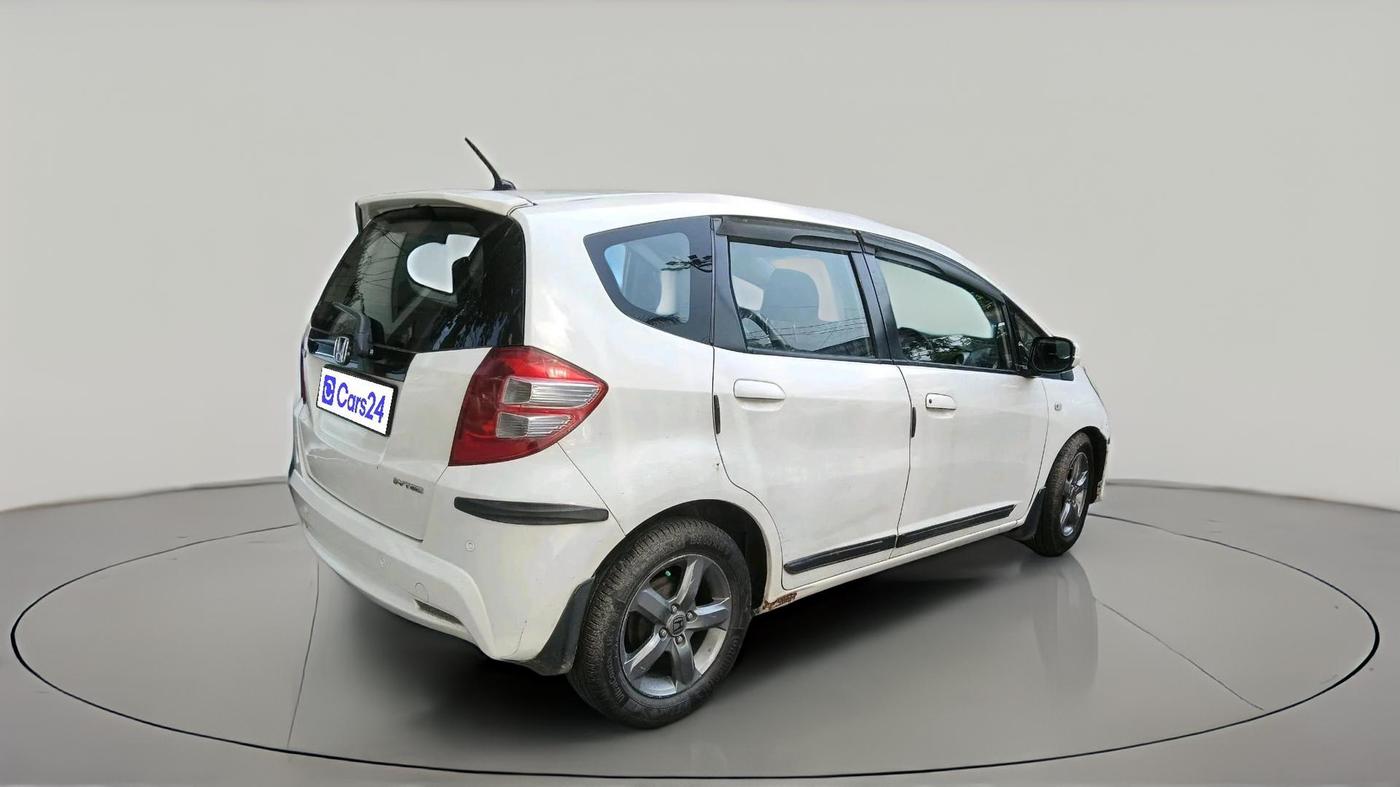 2012 Honda Jazz 1.2L I-VTEC X, Petrol, Manual, 1,71,365 km, exterior