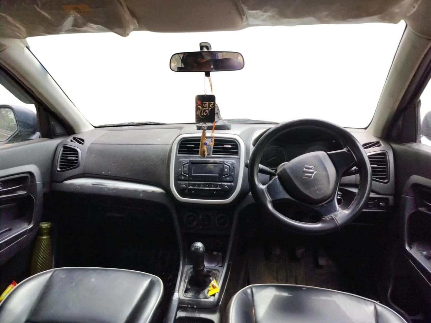 2021 Maruti Vitara Brezza LXI, CNG, Manual, 3,825 km, interior