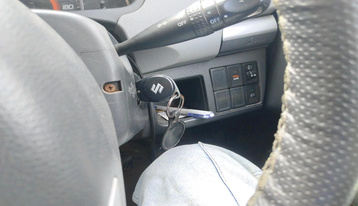 2011 Maruti Wagon R 1.0 VXI, Petrol, Manual, 65,671 km, interior