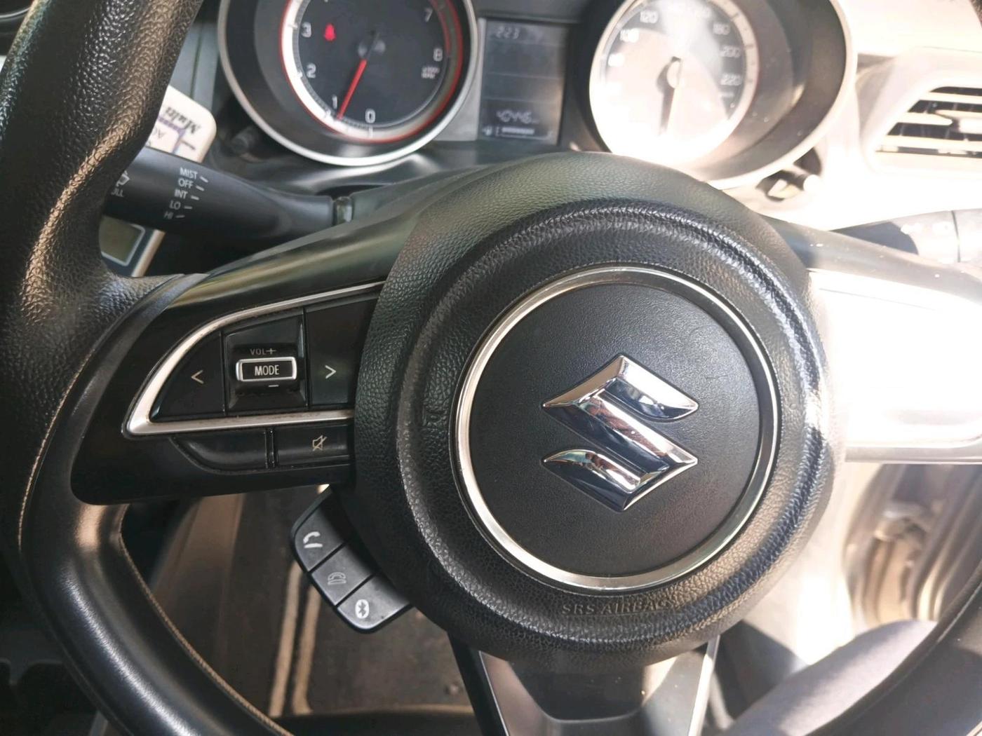 2018 Maruti Swift VXI, Petrol, Manual, 40,700 km, interior