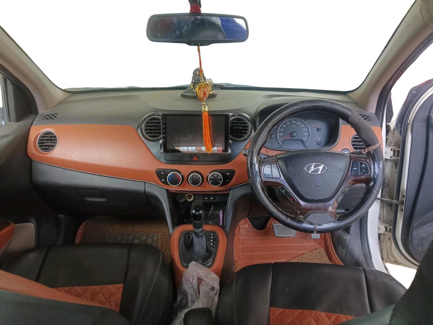 2015 Hyundai Grand i10 ASTA AT 1.2 KAPPA VTVT, Petrol, Automatic, 87,813 km, interior
