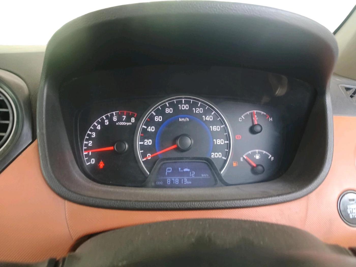 2015 Hyundai Grand i10 ASTA AT 1.2 KAPPA VTVT, Petrol, Automatic, 87,813 km, interior