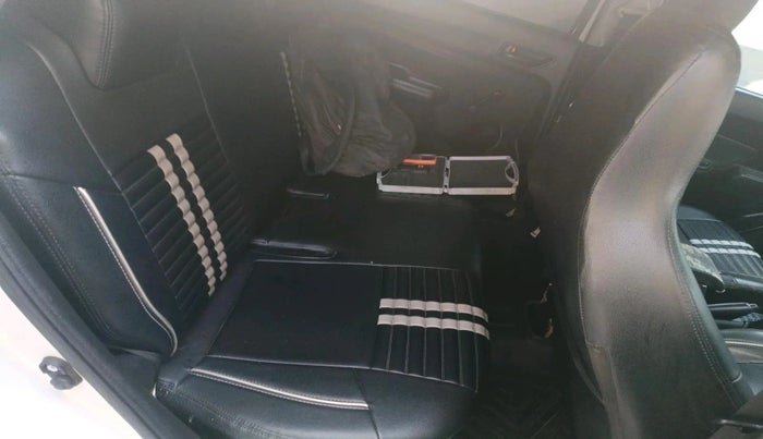 2020 Maruti Swift LXI, CNG, Manual, 1,00,575 km, interior