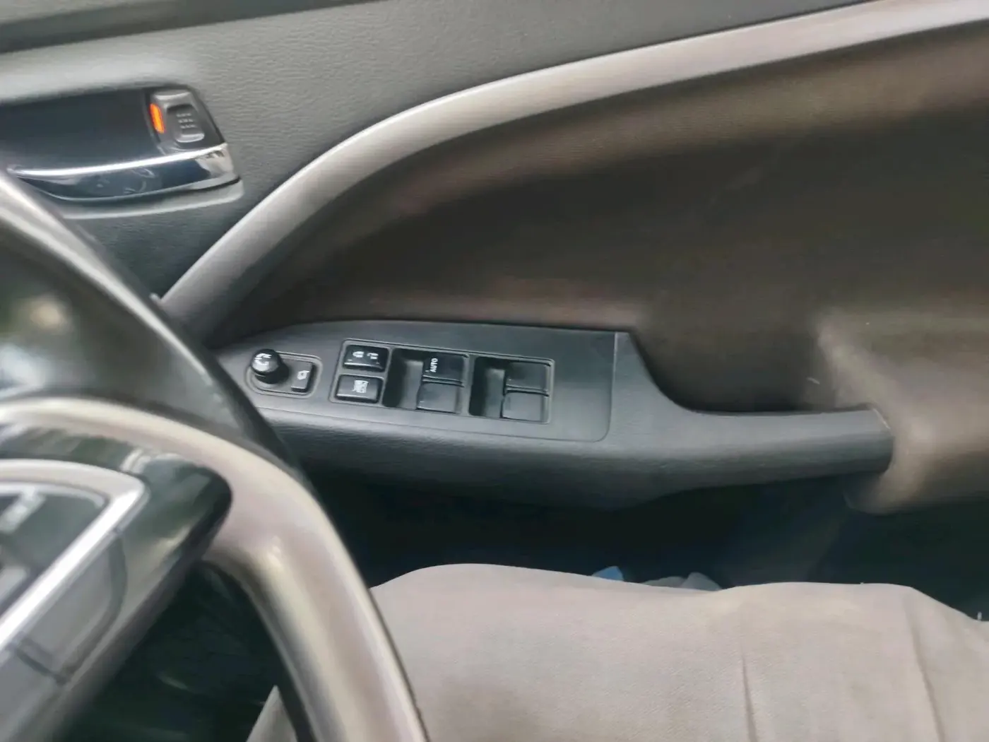 2022 Maruti BREZZA ZXI + SMART HYBRID, Petrol, Manual, 74,481 km, interior