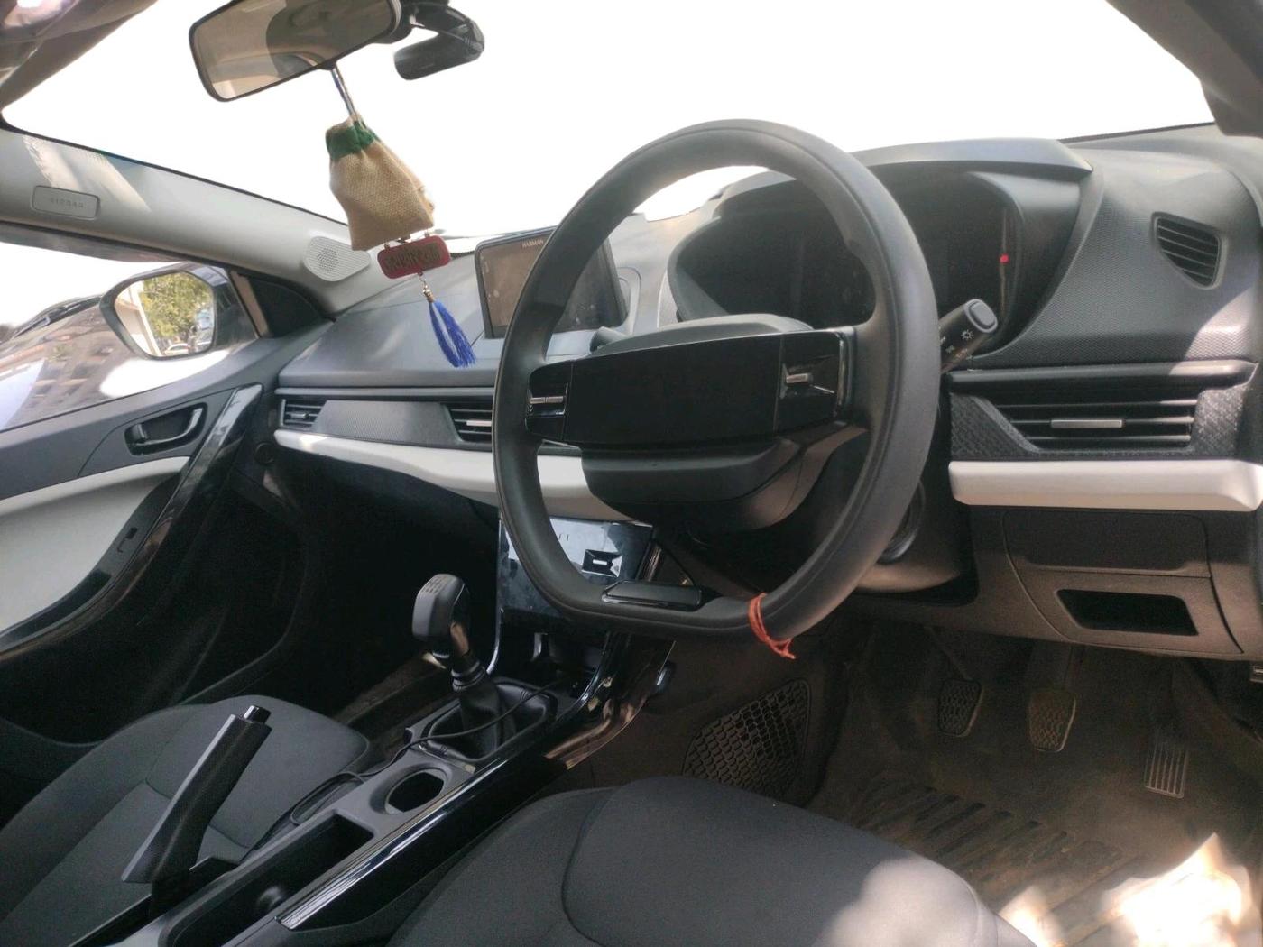 2024 Tata NEXON Pure S 1.2 iCNG, CNG, Manual, 25,252 km, interior