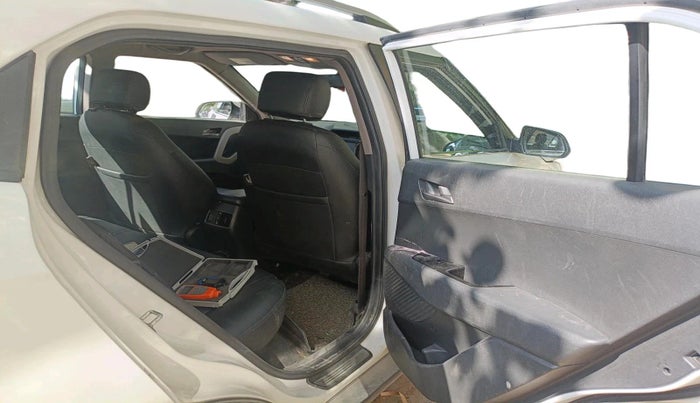 2016 Hyundai Creta SX PLUS 1.6 DIESEL, Diesel, Manual, 1,04,699 km, interior