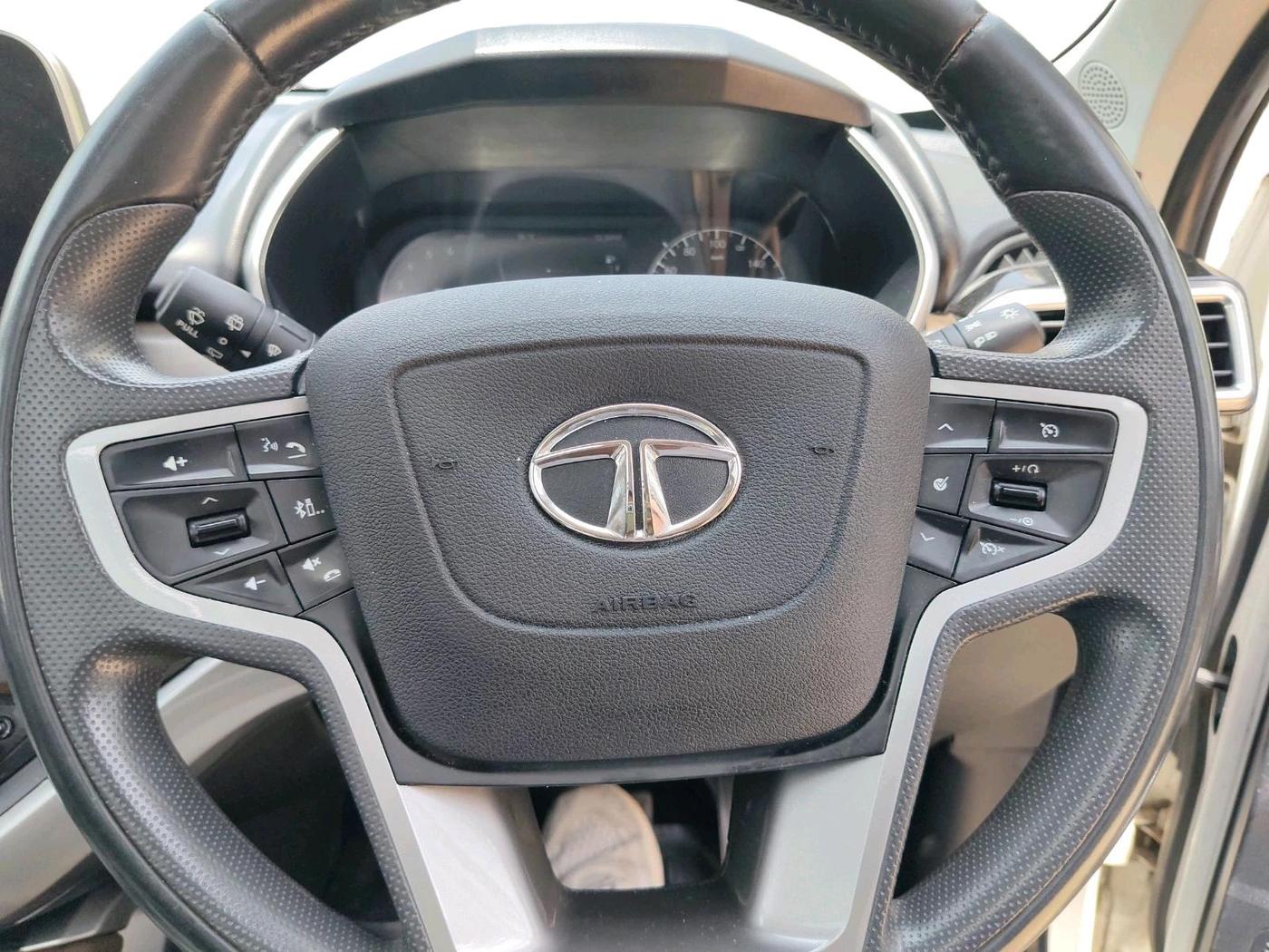 2020 Tata Harrier XZA PLUS 2.0L, Diesel, Automatic, 75,747 km, interior