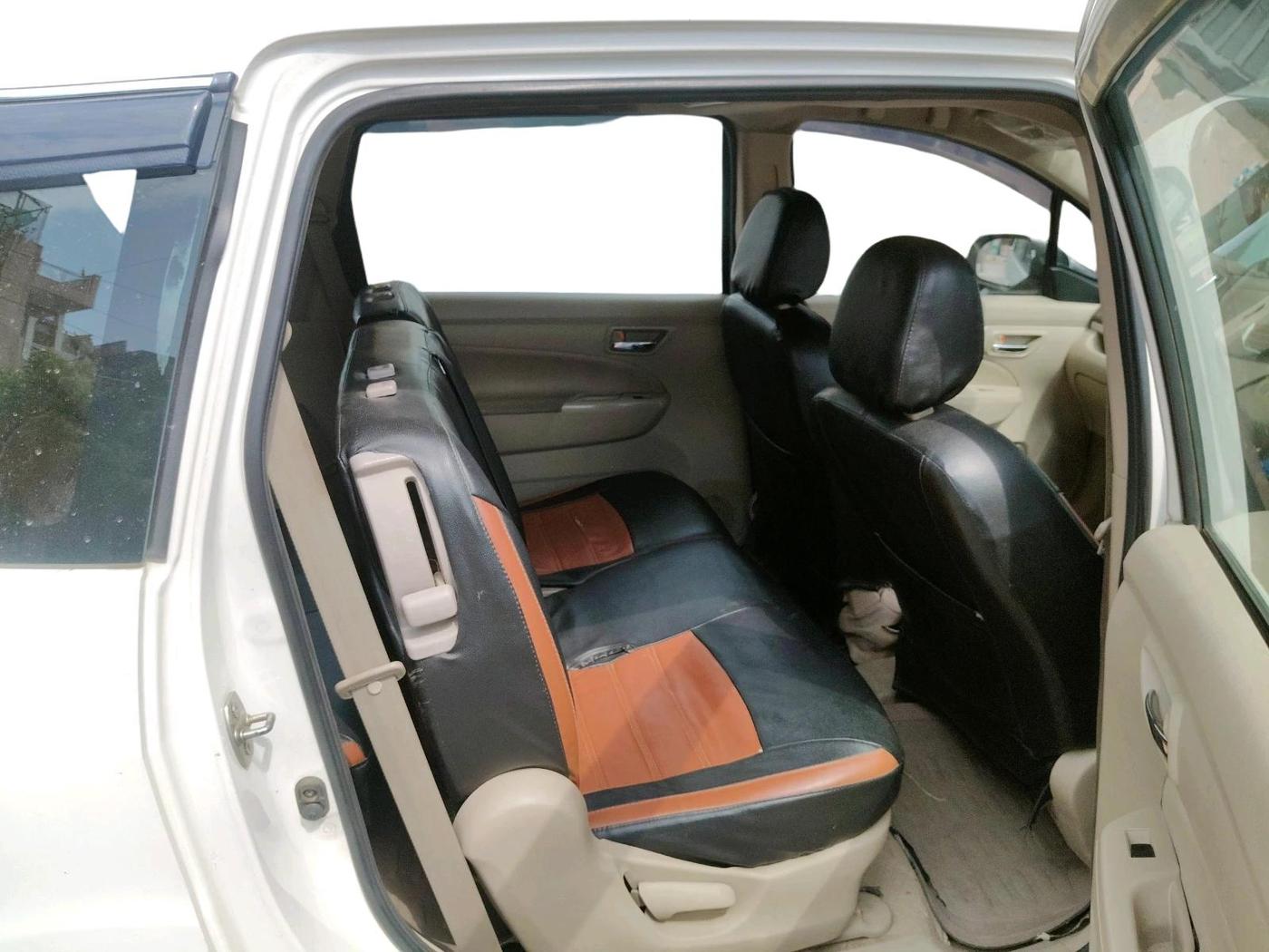 2017 Maruti Ertiga VXI CNG, CNG, Manual, 1,29,655 km, interior