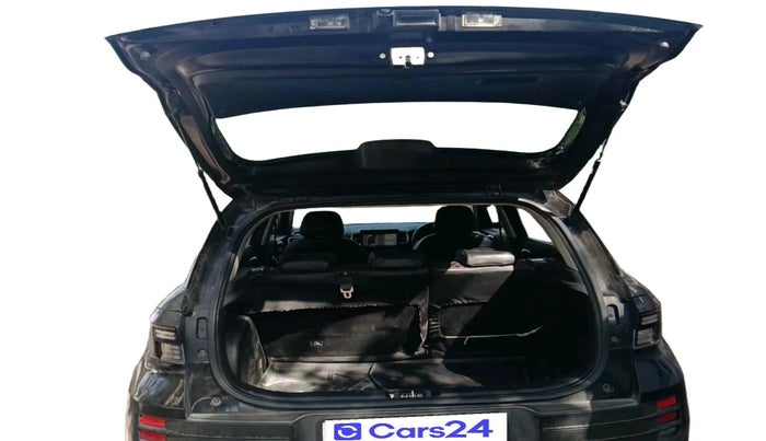 2023 Hyundai VENUE SX 1.2 PETROL, Petrol, Manual, 37,635 km, exterior