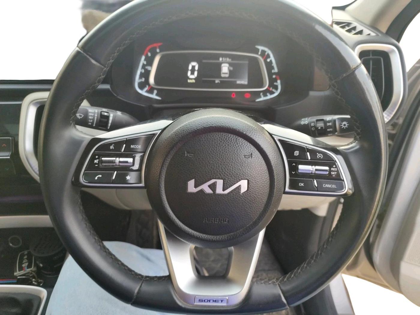 2022 KIA SONET HTX 1.5, Diesel, Manual, 38,040 km, interior