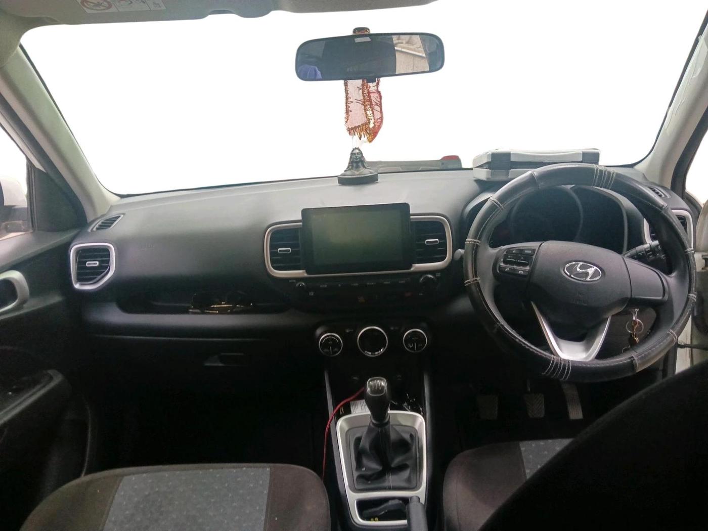 2021 Hyundai VENUE S+ 1.2, Petrol, Manual, 44,004 km, interior