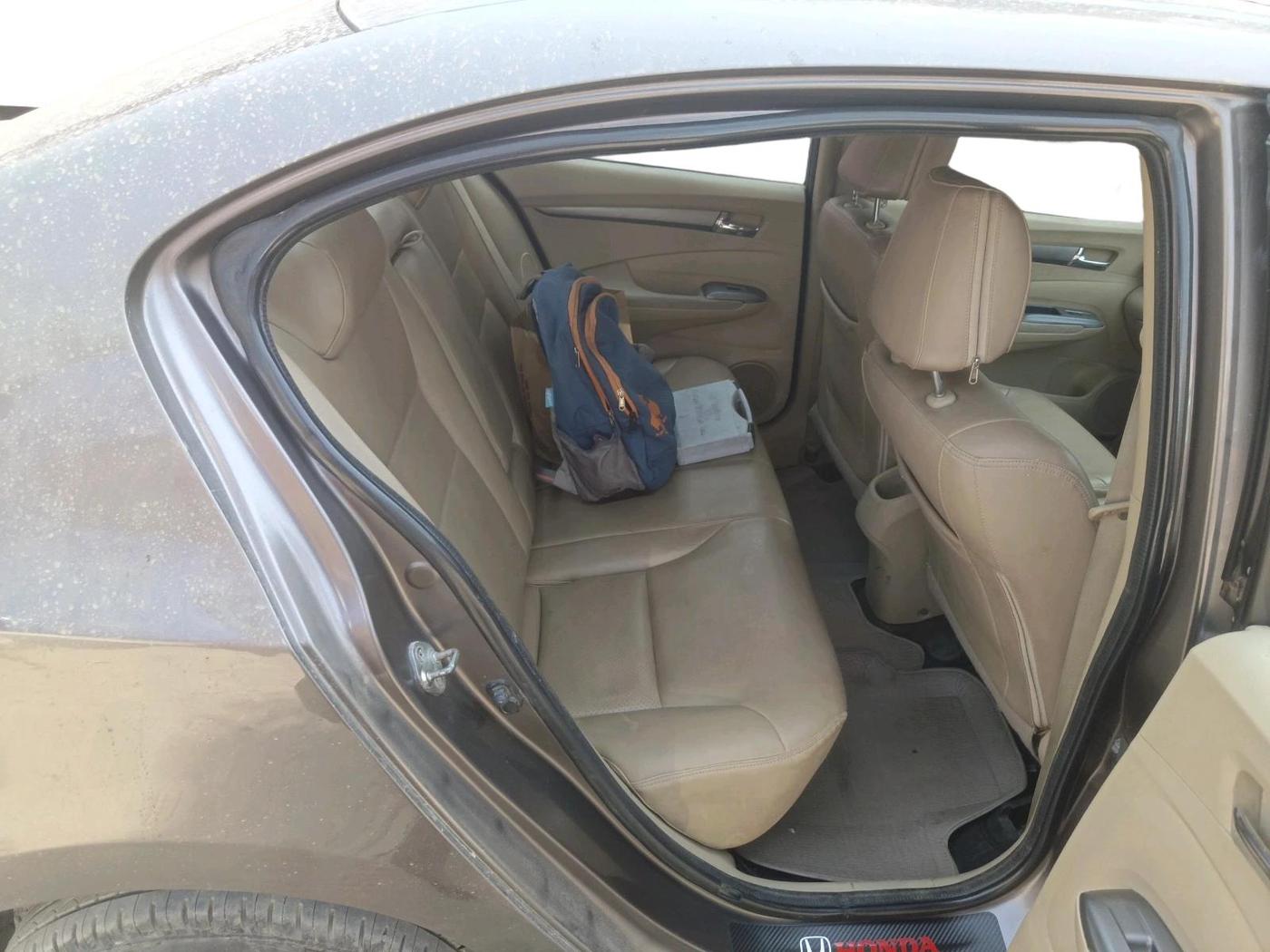 2012 Honda City 1.5L I-VTEC V MT, Petrol, Manual, 1,19,273 km, interior