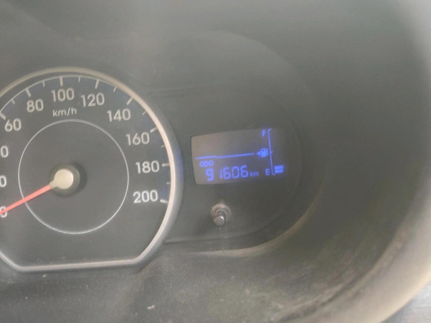 2012 Hyundai i10 MAGNA 1.1, Petrol, Manual, 91,606 km, interior