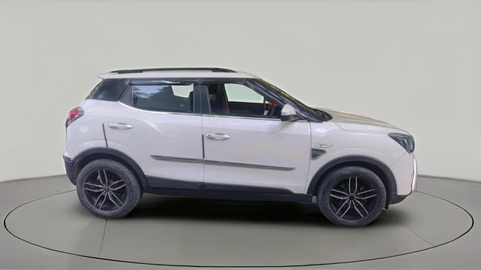 2019 Mahindra XUV300 W6 1.2 PETROL, Petrol, Manual, 55,847 km, exterior