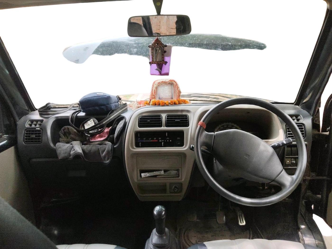 2015 Maruti Eeco 5 STR WITH A/C+HTR, Petrol, Manual, 1,00,518 km, interior