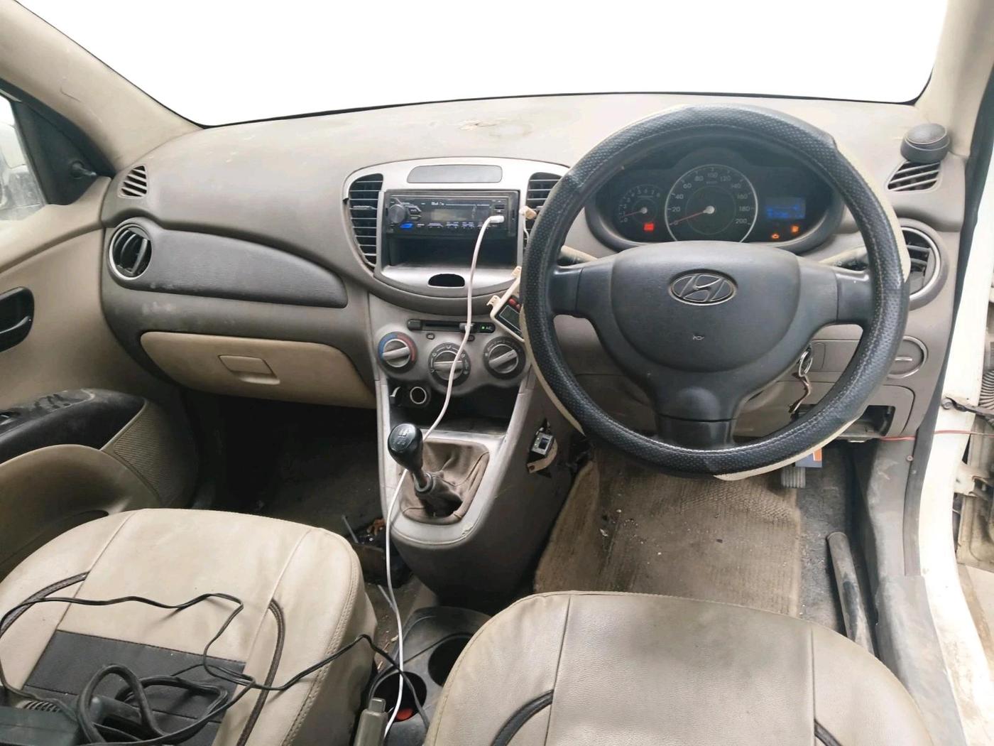 2012 Hyundai i10 ERA 1.1, CNG, Manual, 92,308 km, interior