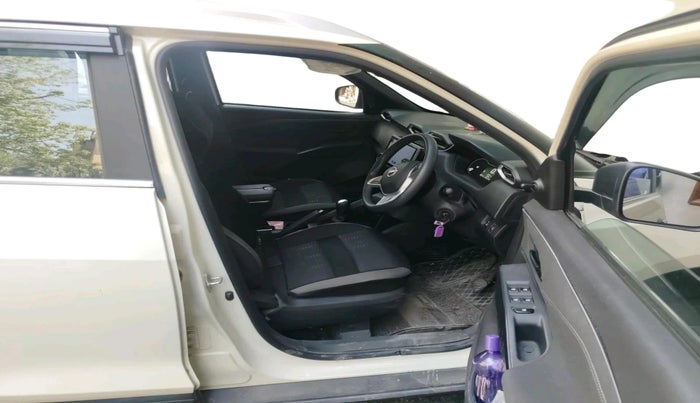 2024 Nissan MAGNITE Visia EZ-Shift, Petrol, Automatic, 16,343 km, interior