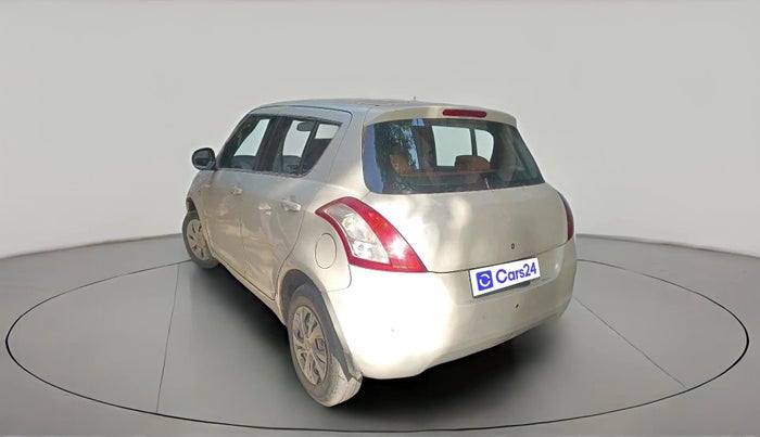 2017 Maruti Swift LXI (O), CNG, Manual, 1,07,365 km, exterior