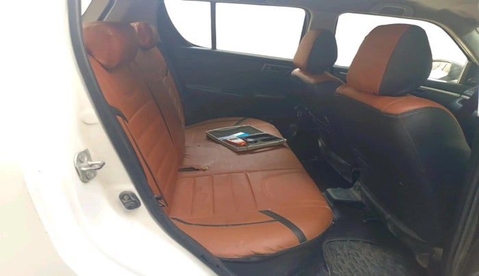 2017 Maruti Swift LXI (O), CNG, Manual, 1,07,365 km, interior