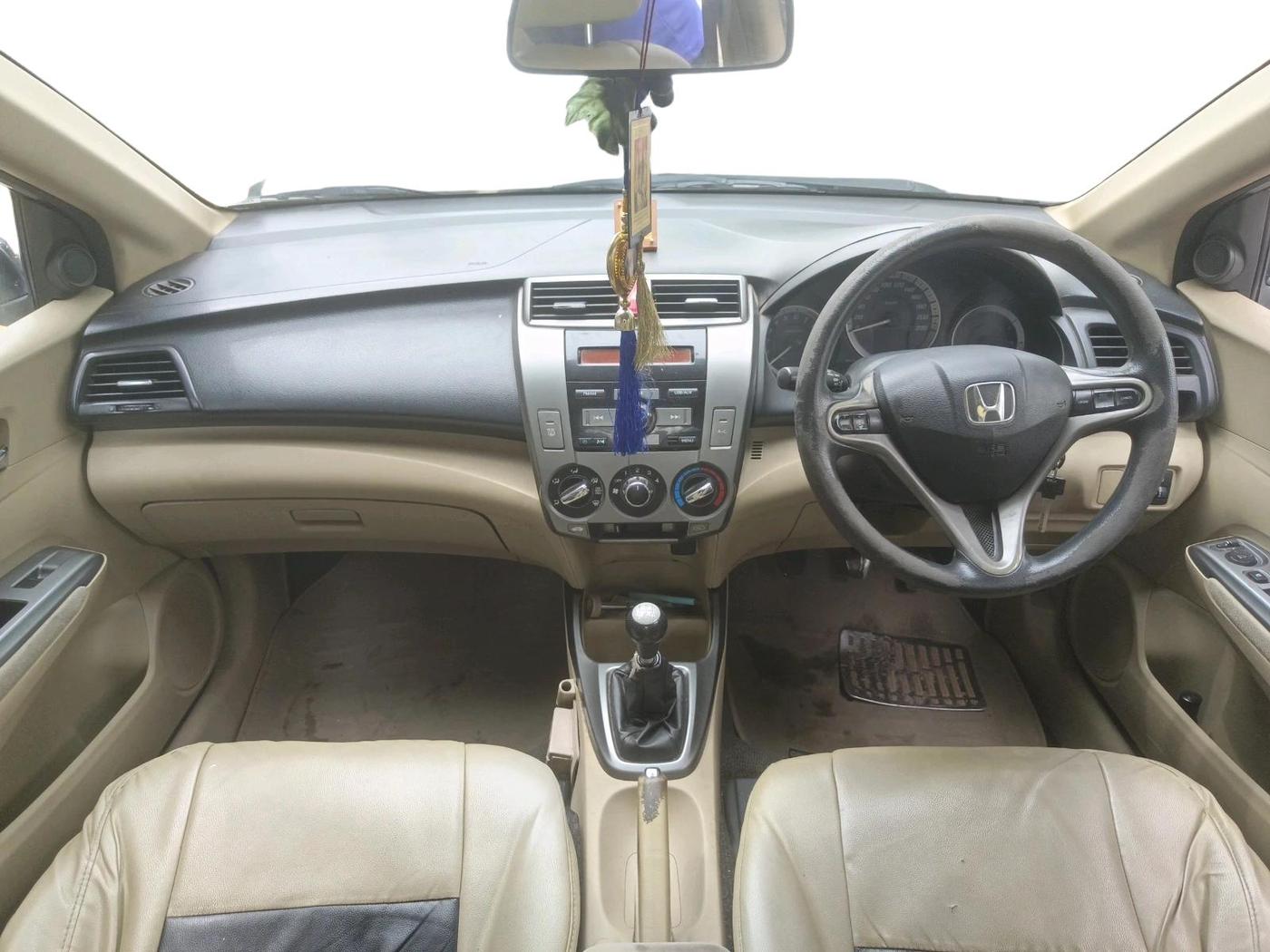 2012 Honda City 1.5L I-VTEC V MT, Petrol, Manual, 1,14,090 km, interior