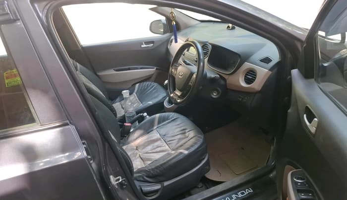 2017 Hyundai Grand i10 SPORTZ 1.2 KAPPA VTVT, CNG, Manual, 78,133 km, interior