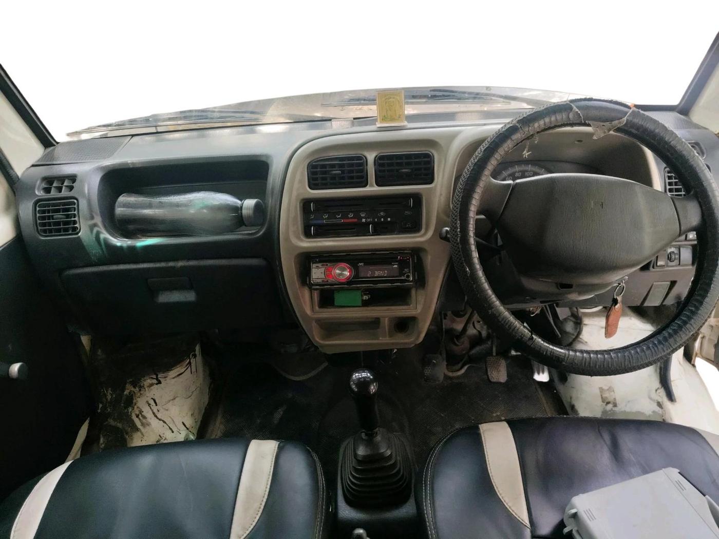 2013 Maruti Eeco 5 STR CNG WITH HTR, CNG, Manual, 2,34,274 km, interior