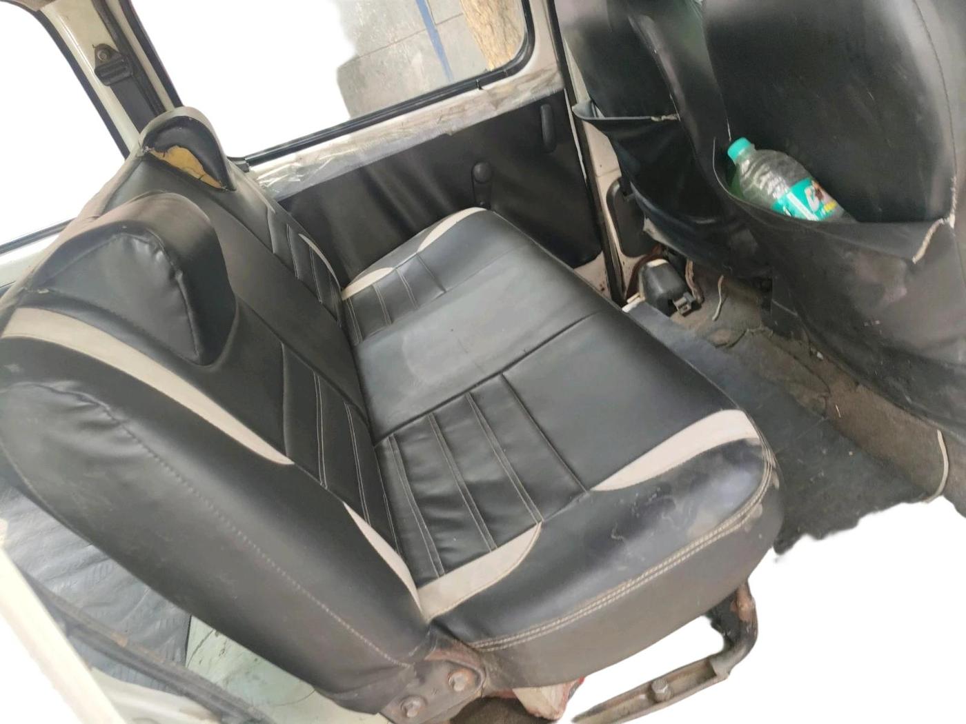2013 Maruti Eeco 5 STR CNG WITH HTR, CNG, Manual, 2,34,274 km, interior
