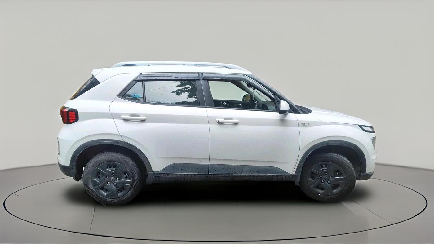 2023 Hyundai VENUE S 1.2, Petrol, Manual, 47,465 km, exterior