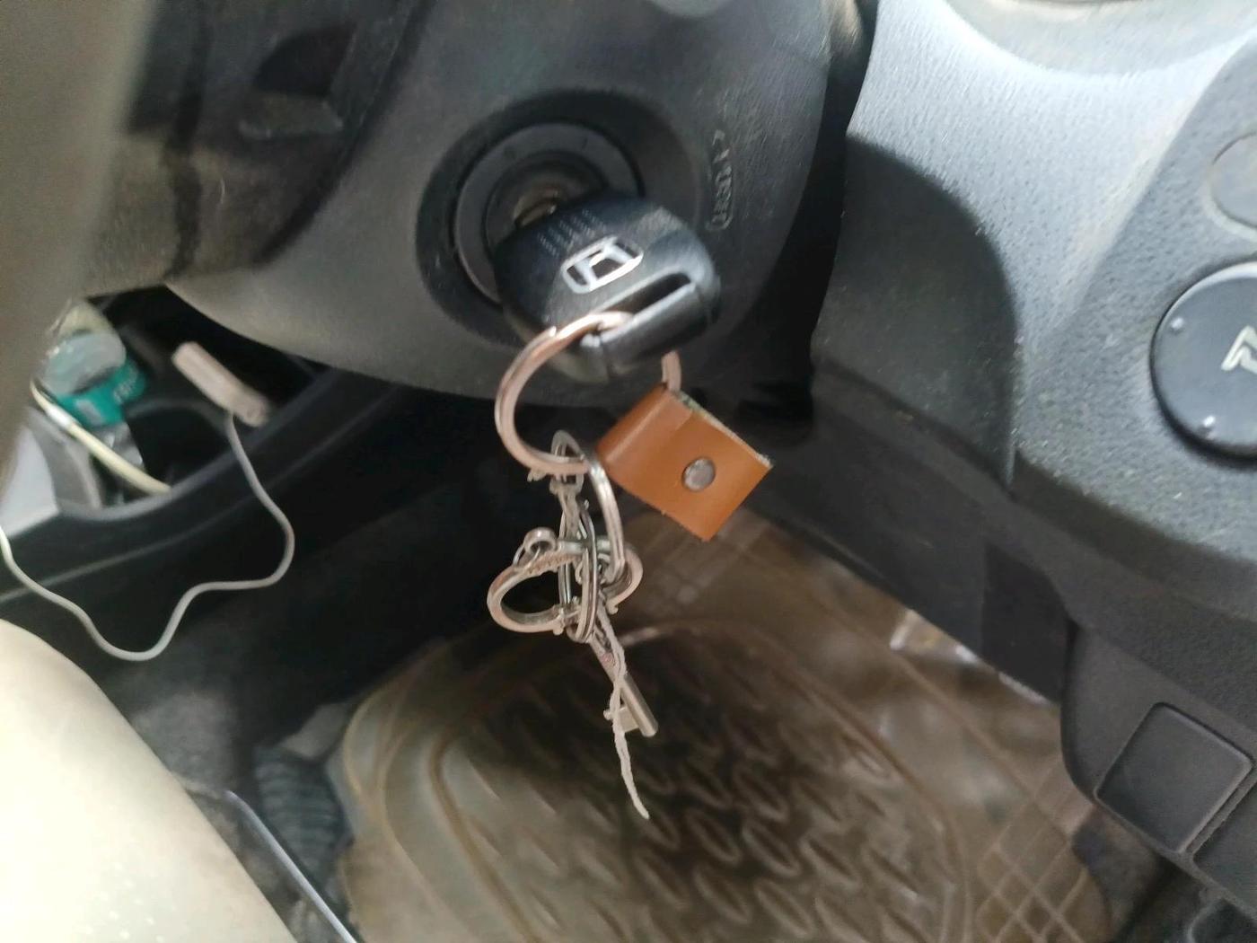 2012 Honda Jazz 1.2L I-VTEC BASE, Petrol, Manual, 1,01,712 km, interior