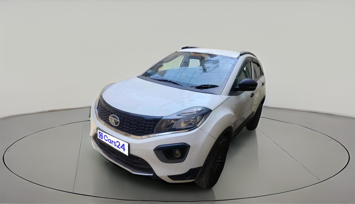 2018 Tata NEXON XM PETROL, Petrol, Manual, 58,570 km, exterior