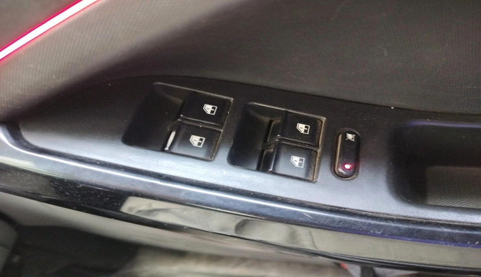 2018 Tata NEXON XM PETROL, Petrol, Manual, 58,570 km, interior